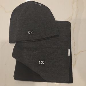 Calvin Klein Collection Gray Beanie and Scarf Set